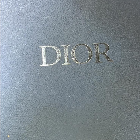 Christian Dior size 8 with its box and everything - Picture 5 of 6